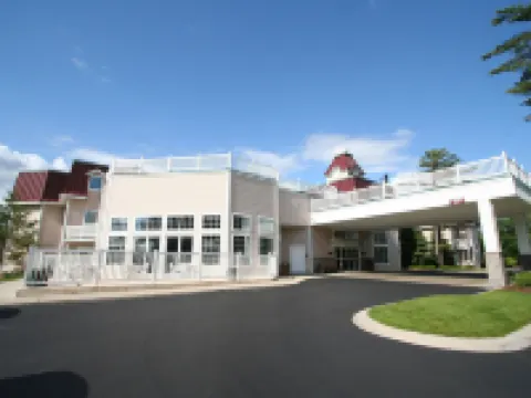 Bayshore Resort Hotels in Grand Traverse County