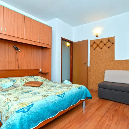 Pool Apartments 624