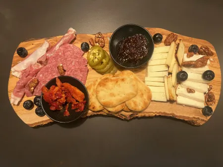 Maine Evergreen Hotel, Ascend Hotel Collection Отели рядом с достопримечательностью «Университет Мэн в Огаста»