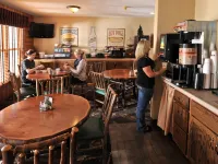 Boarders Inn & Suites by Cobblestone Hotels – Waukon Hotels in Allamakee County
