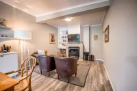 The Corner House l'A-Nnexe