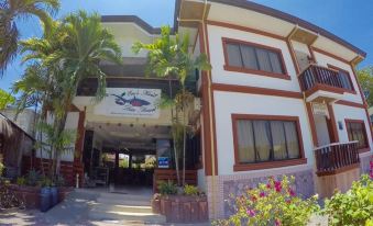 Eve's Kiosk Dive Resort