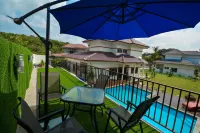Homestay 5-bedroom villa with pool at Port Dickson - 빌라