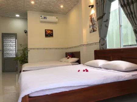 Sunny Homestay Quy Nhon Отели в г. Ghenh Rang
