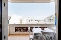 Appartamento a Torre Canne Con Balcone