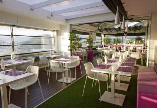 로텔 뒤 상트르 객실