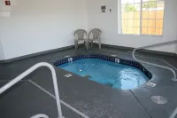 Country Inn & Suites by Radisson, Prineville, or - Spa