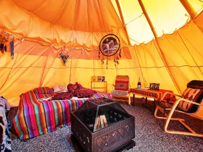 Teepee Camp Lounky Hotels in Libotenice