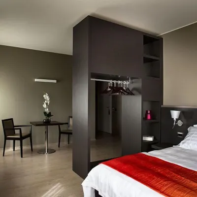 Zara Rooms & Suites Отели в г. Пегоньяга