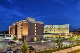 DoubleTree by Hilton Hotel Raleigh - Cary
