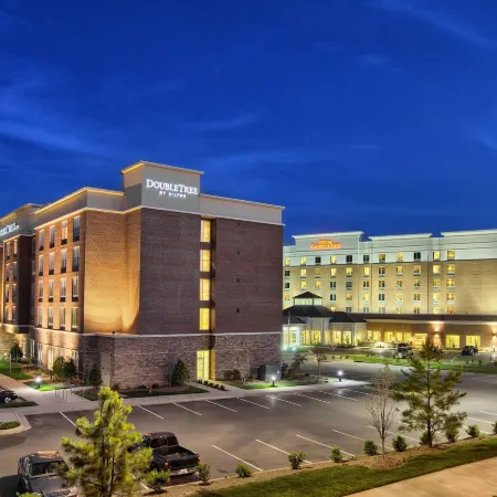 DoubleTree by Hilton Hotel Raleigh - Cary