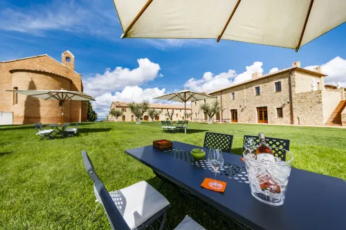 Wine Relais in Montecucco - ColleMassari Hospitality - 4-Star