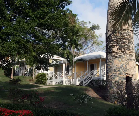 Bungalows on the Bay Usvi