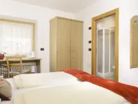 Jägerhaus Hotels in Pellizzano