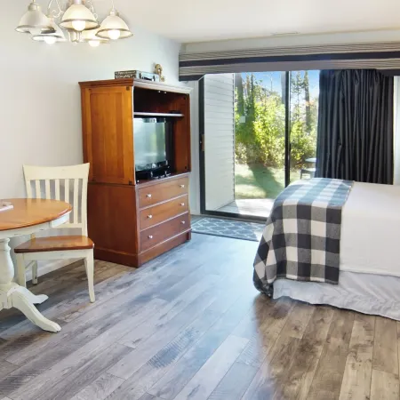 The Shores Lakeside Condo Unit 5680