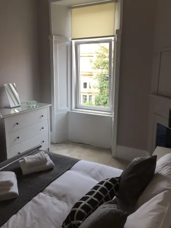 Apartment 2 Bed West End Отели рядом с достопримечательностью «Ботанические сады Глазго»