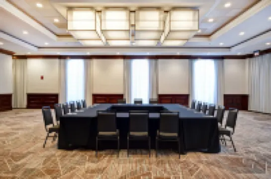 เอ็มบาสซีสวีทส์ กรีนวิลล์ กอล์ฟรีสอร์ทแอนด์คอนเฟอเรนซ์เซ็นเตอร์