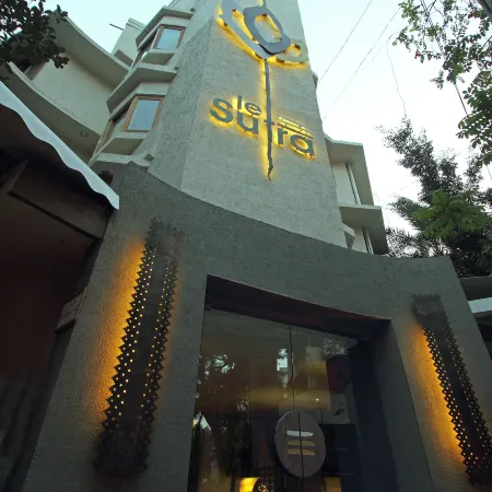 Le Sutra Hotel, Khar, Mumbai Отели рядом с достопримечательностью «Железнодорожный вокзал Дадар»