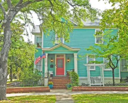 Baxter's Brewhouse Inn Hotels in Georgetown County