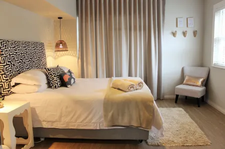 Village Square 6 Отели в г. Битоу