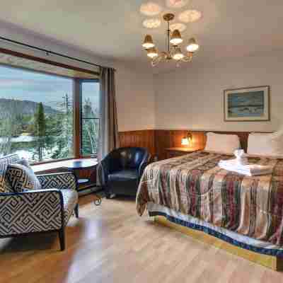 Hôtel du Lac Lenore Rooms