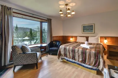 Hôtel du Lac Lenore Hotels in Sainte-Marguerite-du-Lac-Masson