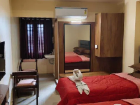 Chitra Temple View Hotels in Tiruchendur