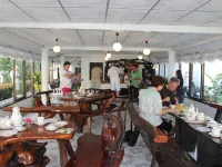 White Elephant Resort فنادق في سورين