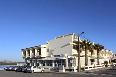 Aeromar Beach Hotel Hoteles cerca de Praia de Faro