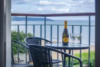 17 Beach Court - 2 Bed Apartment - Saundersfoot