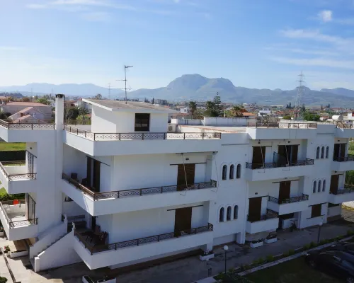 Chris Studios & Apartments Hotels in Corinth