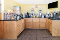 Super 8 by Wyndham Lubbock Civic Center North Hotels in Lubbock