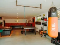 Azen Cool House - Gym