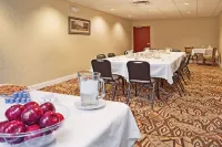 Holiday Inn Express & Suites Southern Pines-Pinehurst Area Hotels in Aberdeen