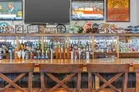 The Bedford Regency Hotel - bar