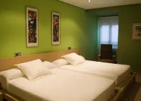 Hospedium Apartamentos Cañitas Maite Familiar Các khách sạn ở Ribera del Jucar