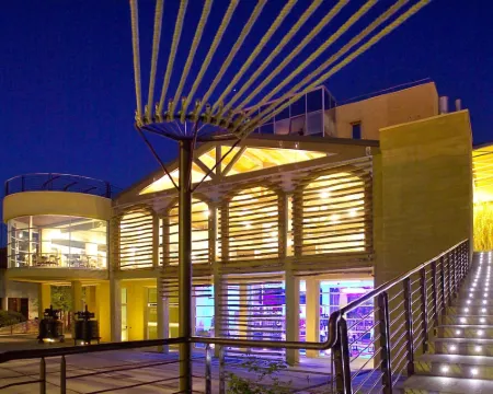 アルベルゴ カンティーン アシェリ ブラのホテル