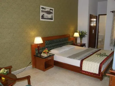 Trung Mai Hotel Hotels in China Town