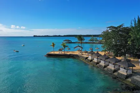 Coral Azur Beach Resort Отели рядом с достопримечательностью «Notre Dame Auxiliatrice»