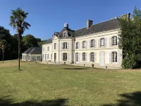 Château de Lannouan Hotels in Baud
