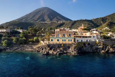 L'Ariana Isole Eolie | UNA Esperienze Hotel a Leni