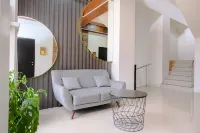 RedDoorz Near Moro Mall Purwokerto 2 Отели в г. Пурвокерто