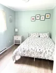 Sanctuary by the Shore, Unique Stay W/ Hot Tub by Lake MI