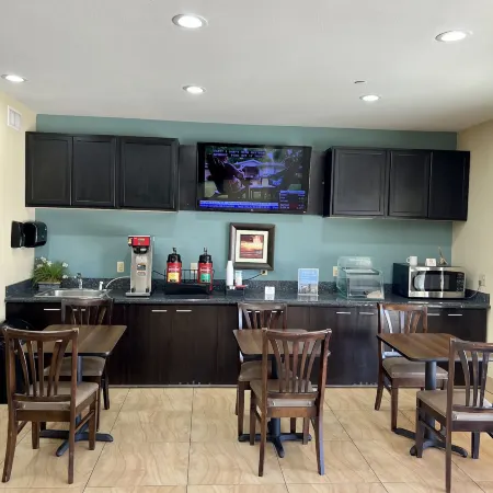 Americas Best Value Inn Sulphur