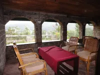 Castlereigh Holiday Bungalow Hotels in Hatton