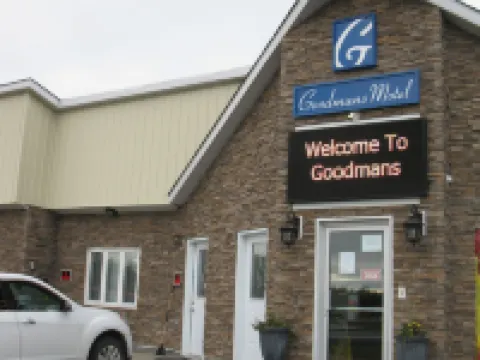 Goodman's Motel Hotels in Baldwin