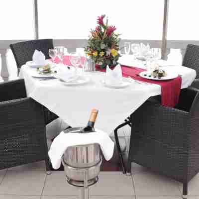 Hôtel Petit Bateau Dining/Meeting Rooms