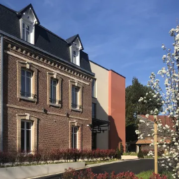 Mayrena Hotel Отели в г. Э
