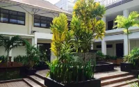 Hotel Agung Biak Hotel dekat Monument Perang Dunia Ke II