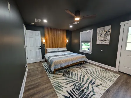 Malone Home Отели в г. Флойд